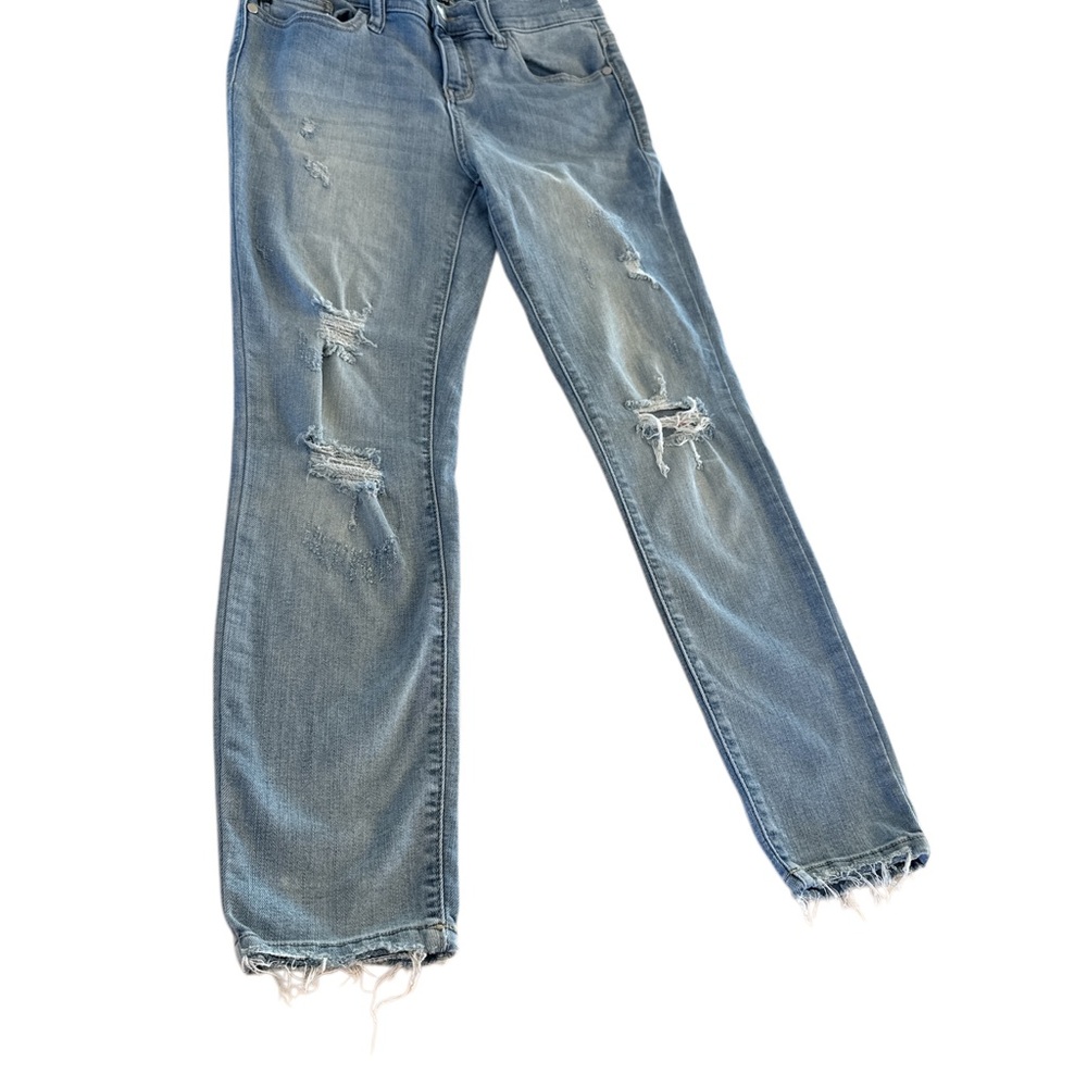 Judy Blue Light Blue Distressed Straight Leg Jeans JB8288LT 9/29